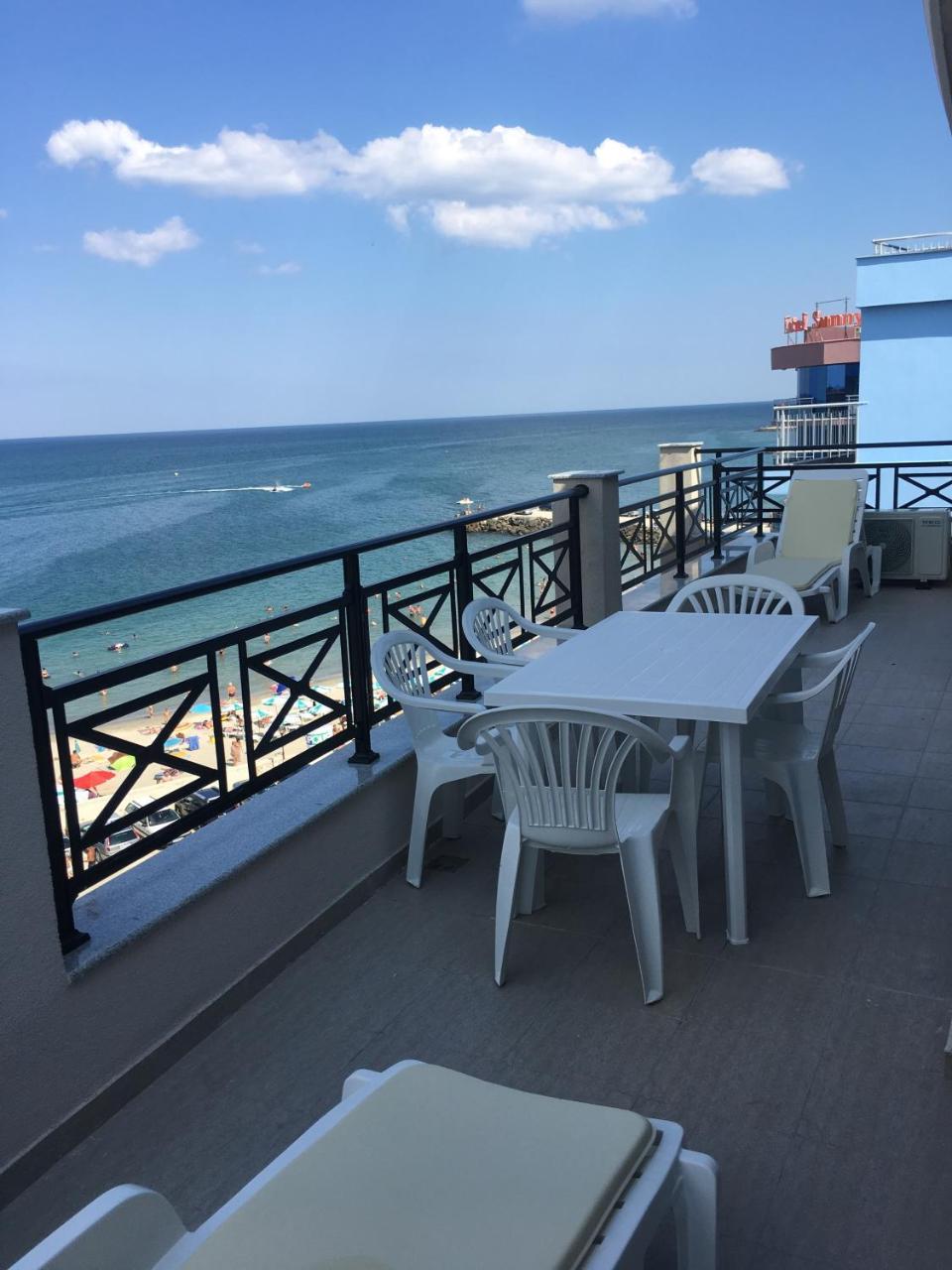 Golden Sea View Penthouse Apartman Pomorie Kültér fotó